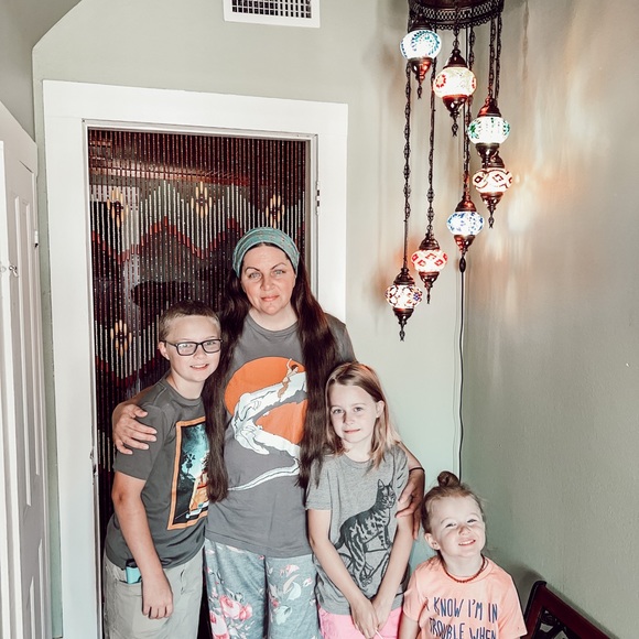 Meet your Posher, Laura - Picture 7 of 8